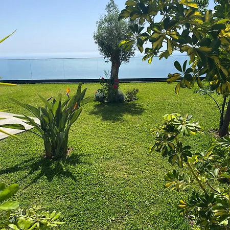 Ceu E Mar Villa